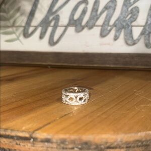 Elegant Silver  and crystal Women's Ring